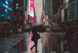 people crossing the street